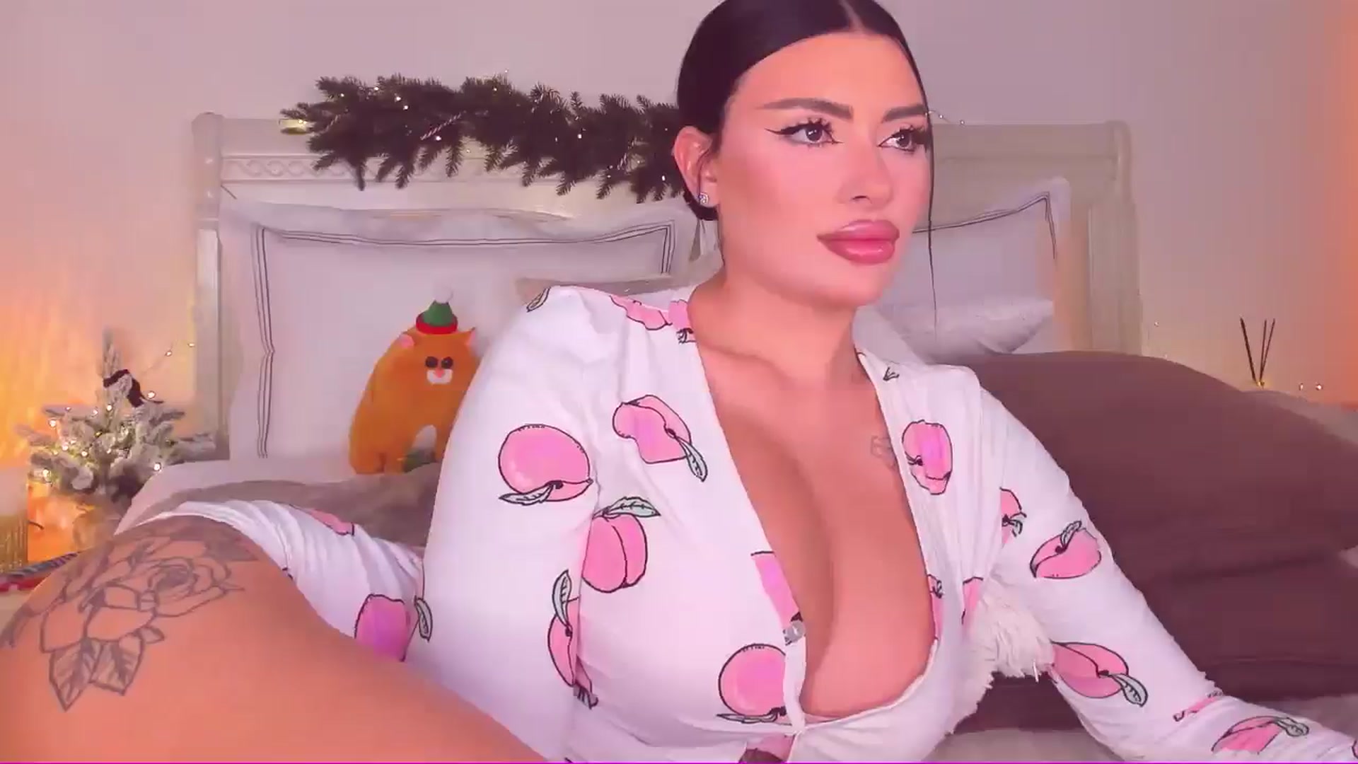 Gallery image thumbnail from Mary_Harris_'s myfreecams stream on, 01/18/2025, 21:06 image 13 of 20