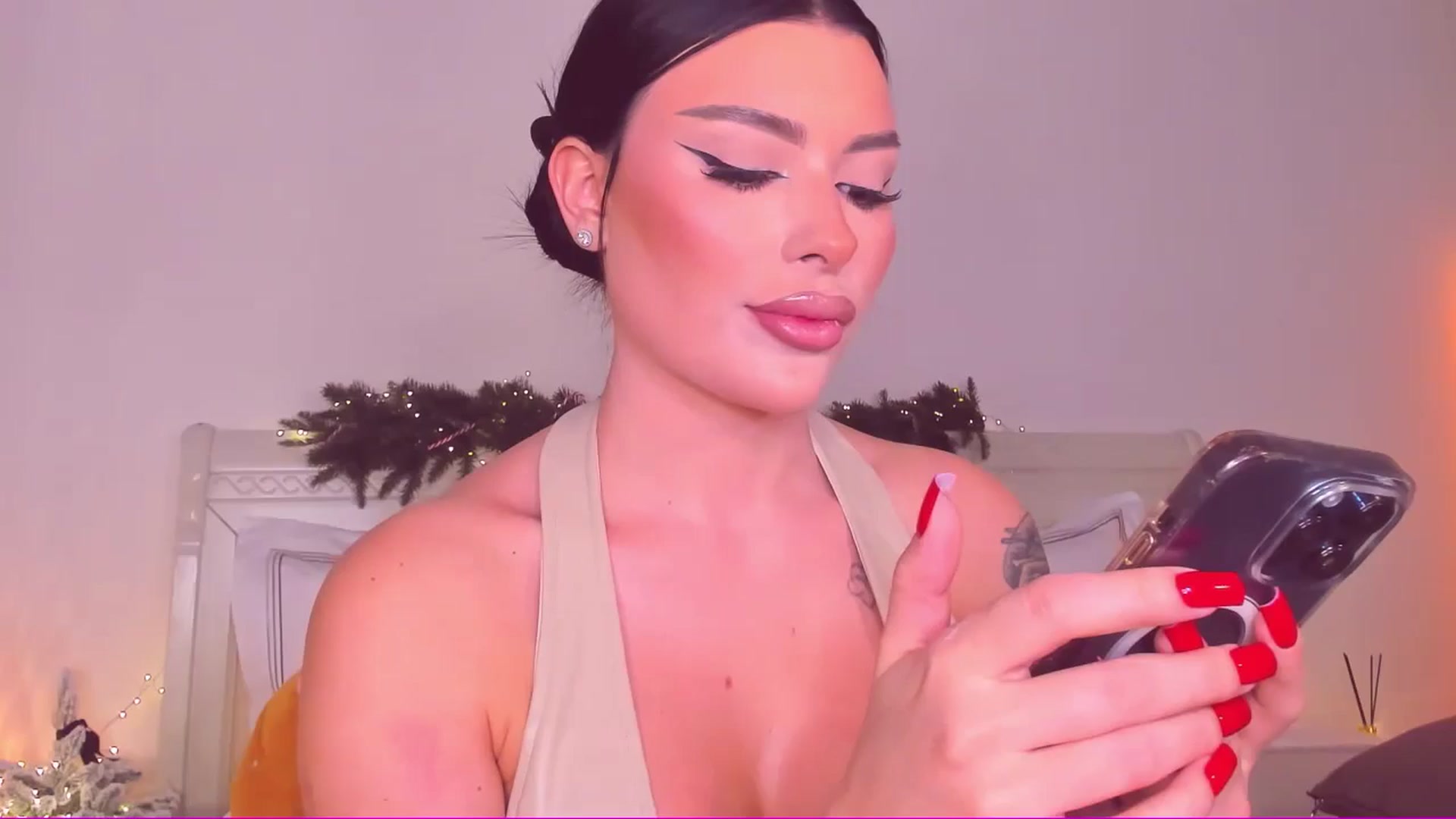 Gallery image thumbnail from Mary_Harris_'s myfreecams stream on, 01/19/2025, 14:18 image 1 of 20