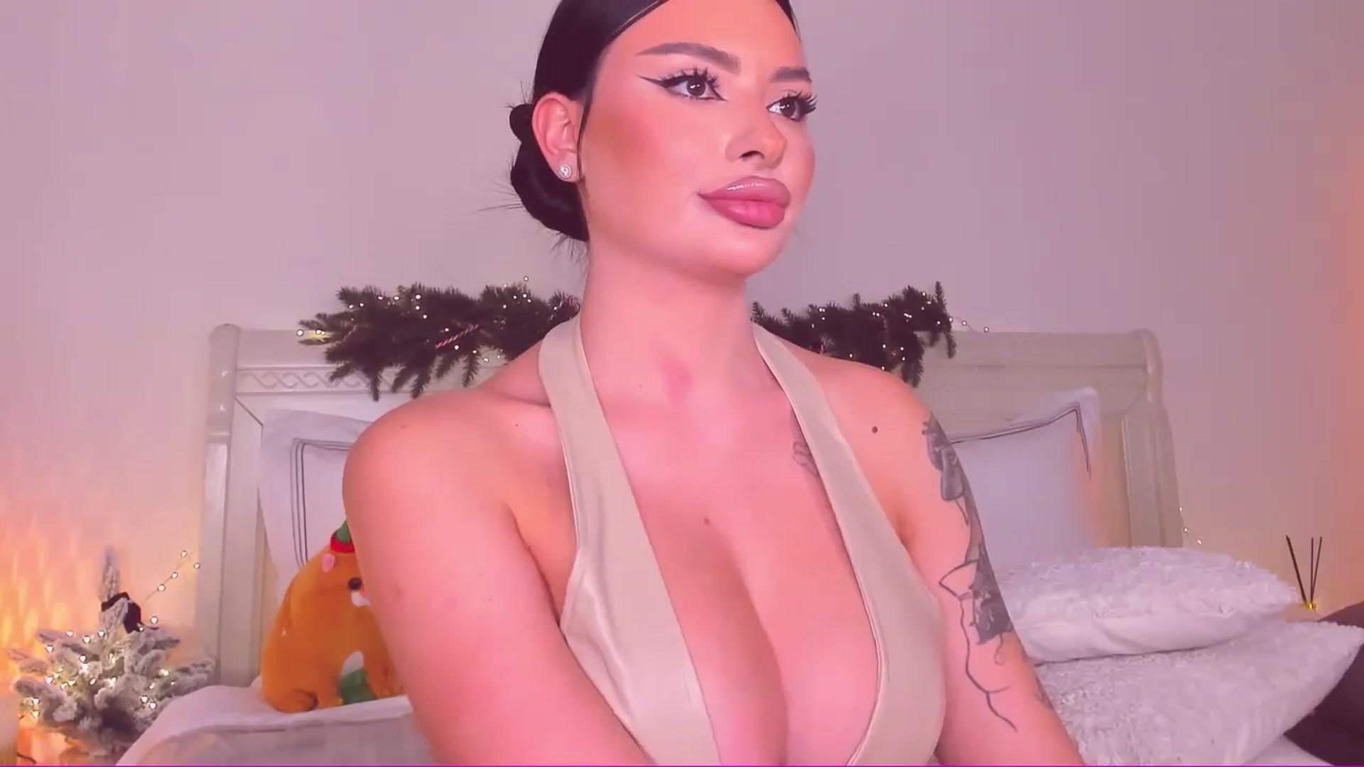 Gallery image thumbnail from Mary_Harris_'s myfreecams stream on, 01/19/2025, 16:14 image 15 of 20