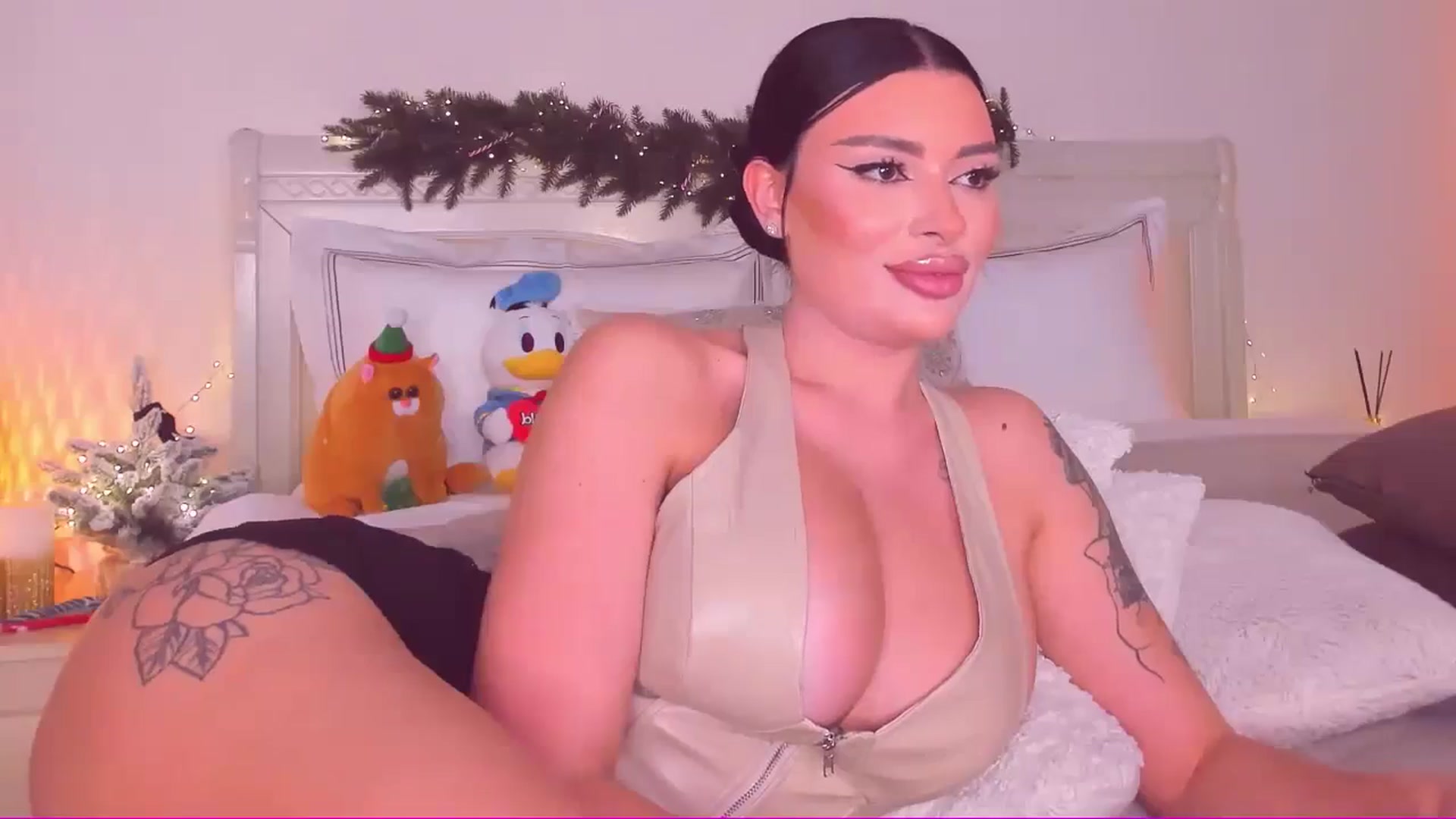 Gallery image thumbnail from Mary_Harris_'s myfreecams stream on, 01/19/2025, 16:14 image 3 of 20