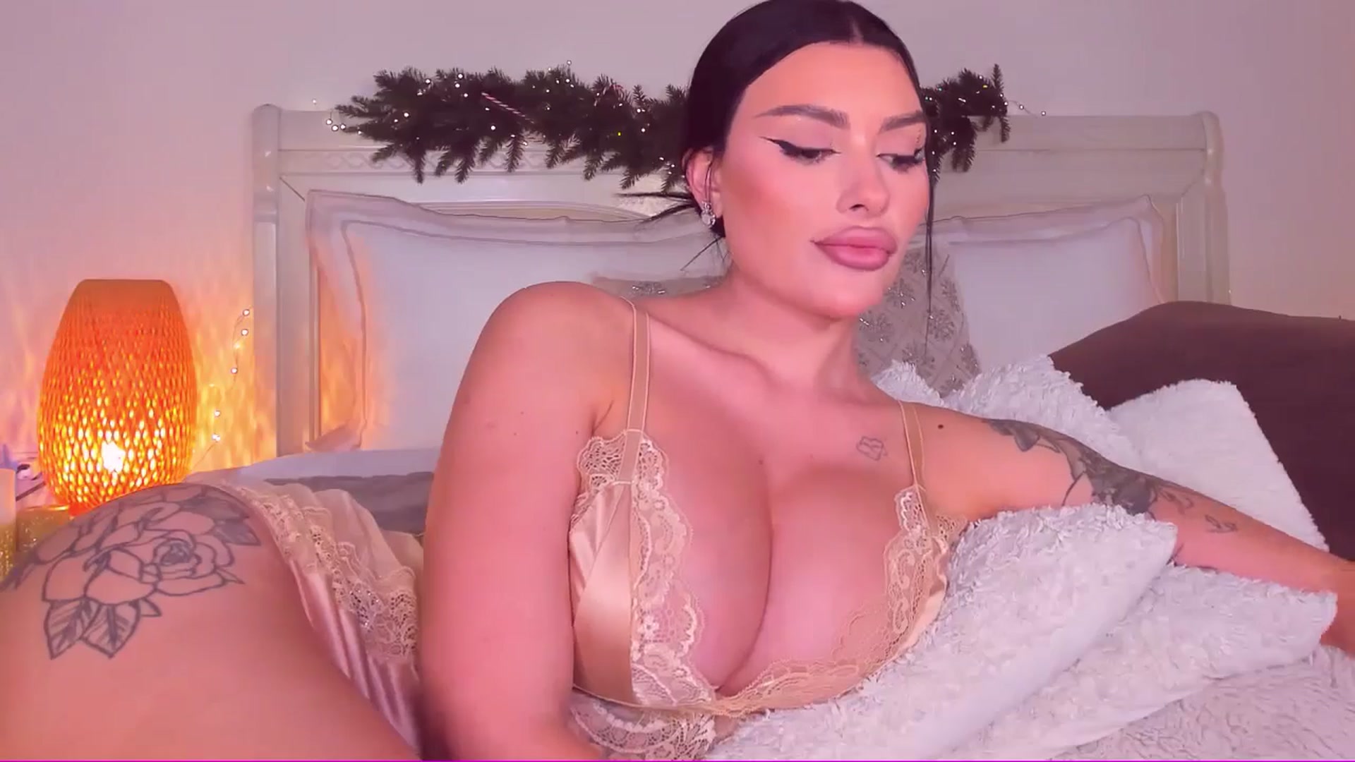 Gallery image thumbnail from Mary_Harris_'s myfreecams stream on, 02/06/2025, 12:46 image 14 of 20