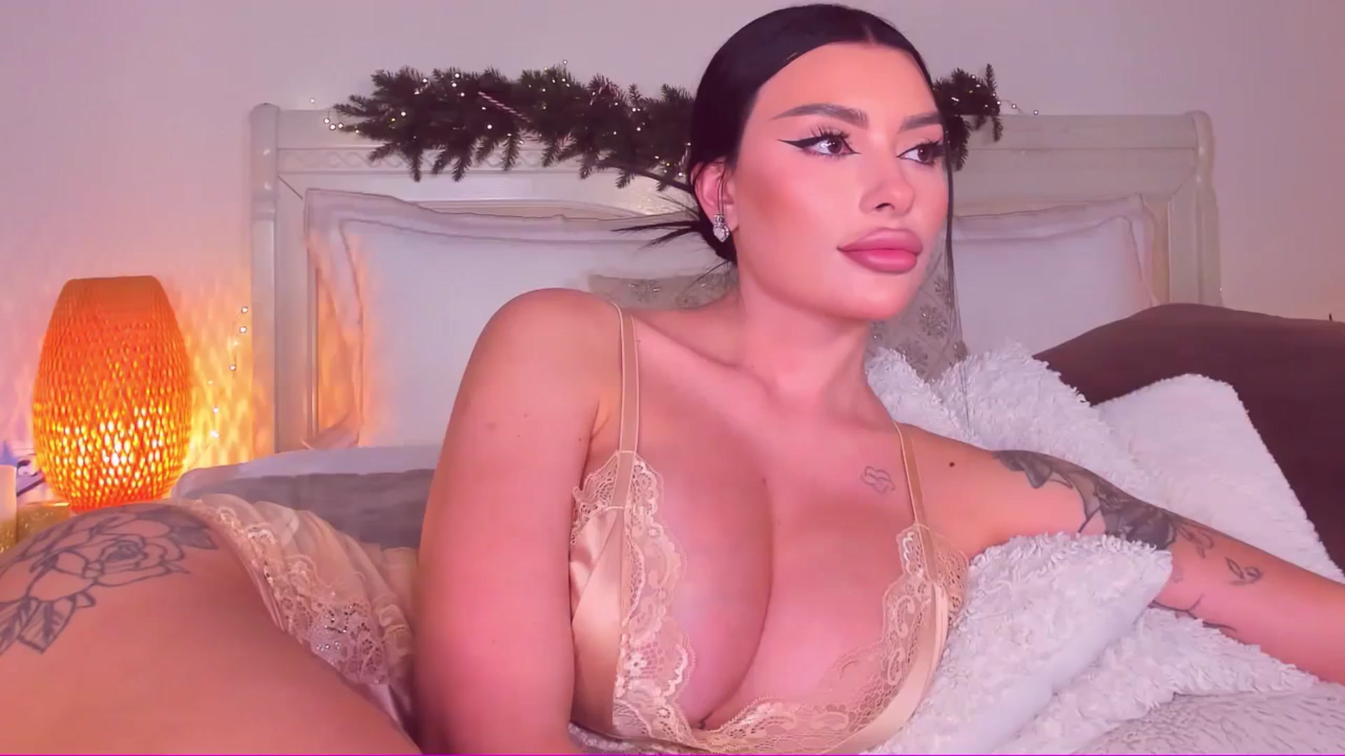 Gallery image thumbnail from Mary_Harris_'s myfreecams stream on, 02/06/2025, 14:47 image 19 of 20