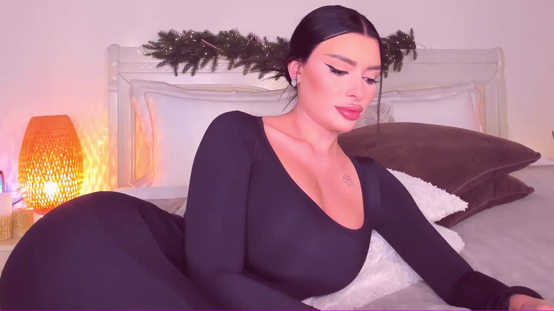 Gallery image thumbnail from Mary_Harris_'s myfreecams stream on, 02/06/2025, 17:55 image 15 of 20