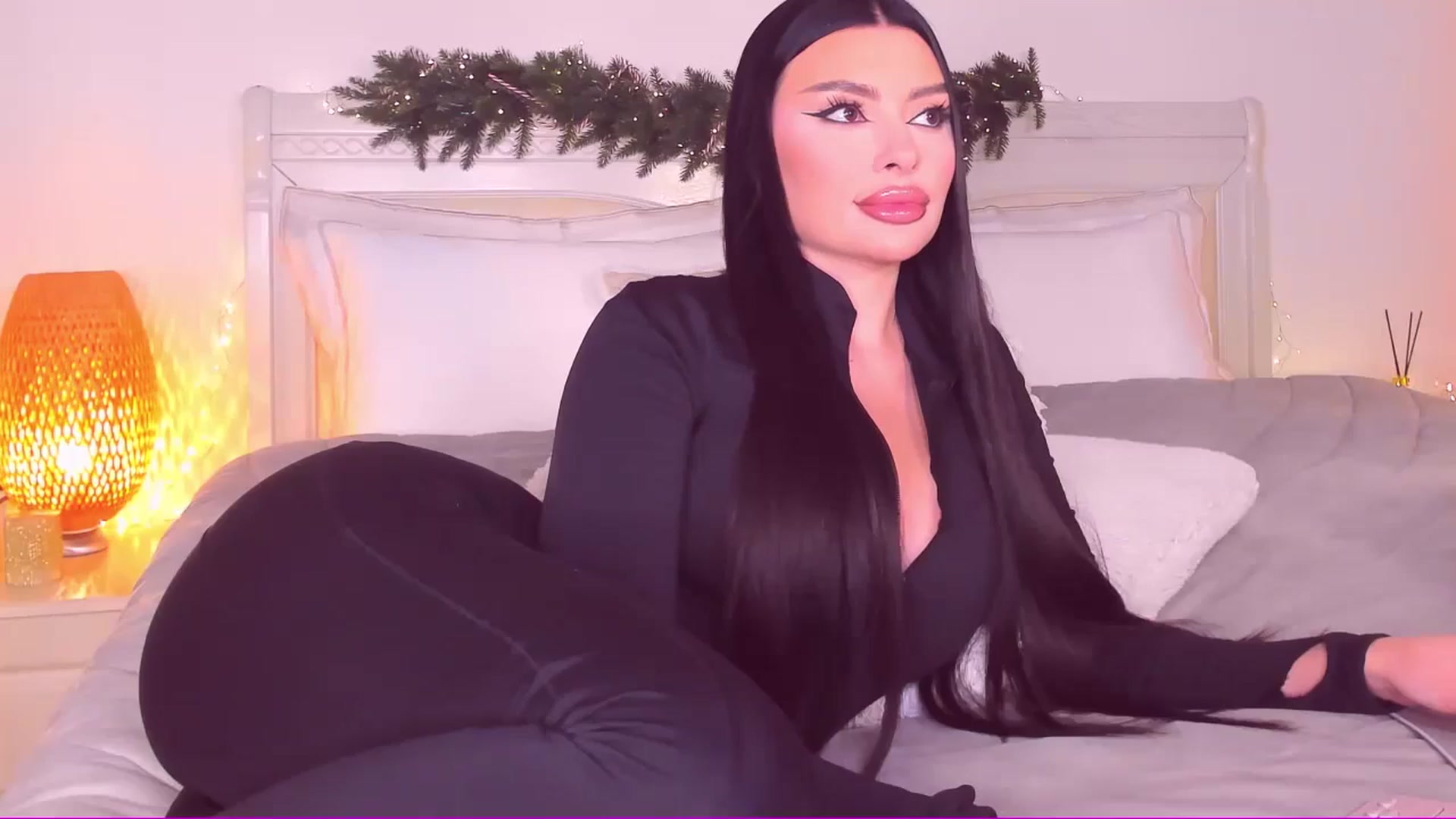 Gallery image thumbnail from Mary_Harris_'s myfreecams stream on, 02/08/2025, 16:22 image 5 of 20