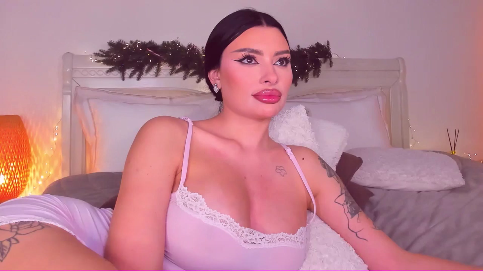 Gallery image thumbnail from Mary_Harris_'s myfreecams stream on, 02/08/2025, 17:39 image 12 of 20