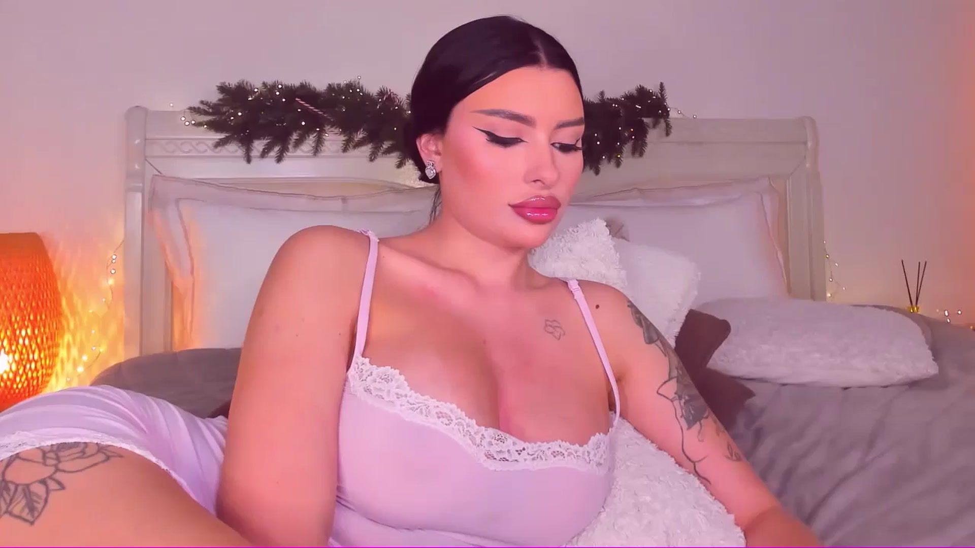 Gallery image thumbnail from Mary_Harris_'s myfreecams stream on, 02/08/2025, 17:39 image 8 of 20