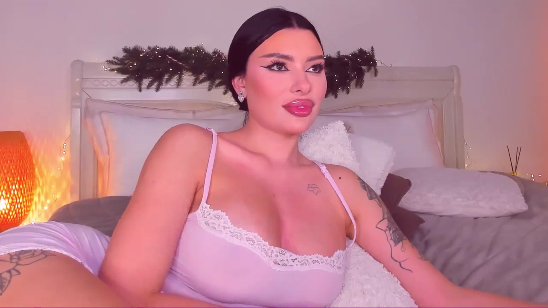 Gallery image thumbnail from Mary_Harris_'s myfreecams stream on, 02/08/2025, 17:39 image 10 of 20