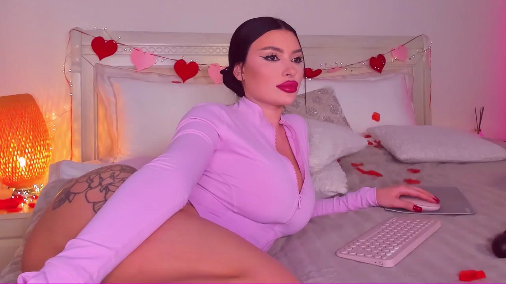 Gallery image thumbnail from Mary_Harris_'s myfreecams stream on, 02/14/2025, 17:31 image 1 of 20