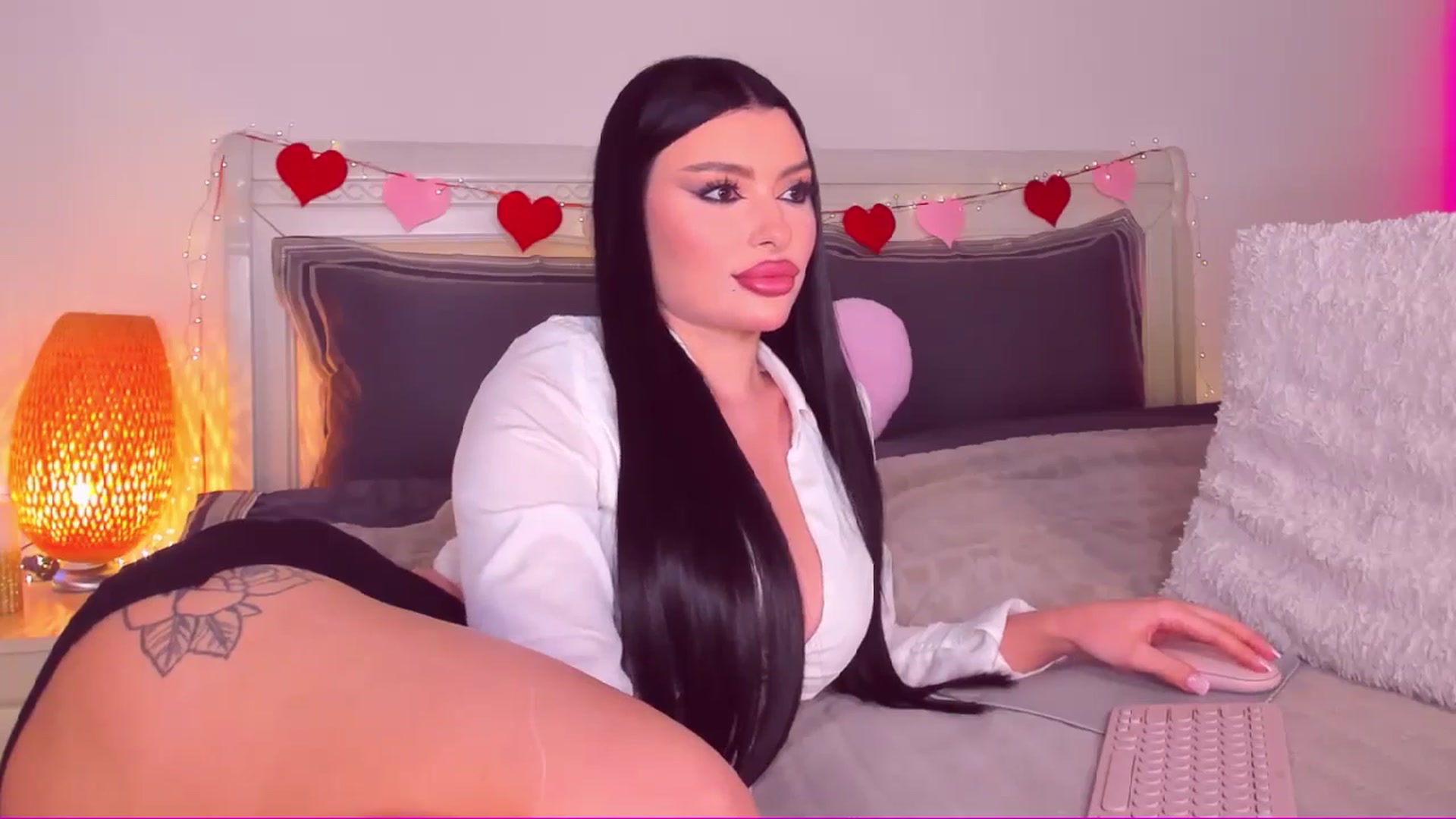 Gallery image thumbnail from Mary_Harris_'s myfreecams stream on, 02/18/2025, 16:35 image 17 of 20