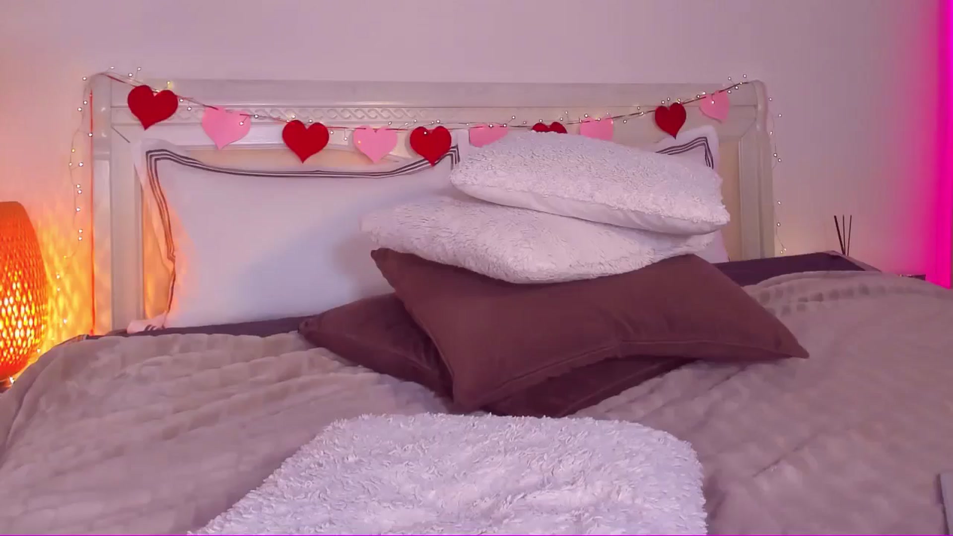 Gallery image thumbnail from Mary_Harris_'s myfreecams stream on, 02/24/2025, 18:35 image 3 of 20