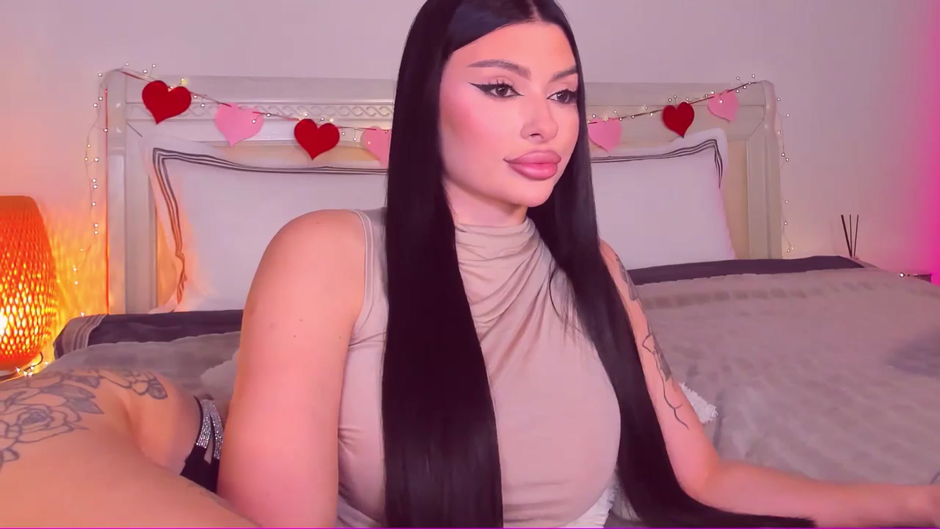 Gallery image thumbnail from Mary_Harris_'s myfreecams stream on, 02/26/2025, 20:31 image 3 of 20