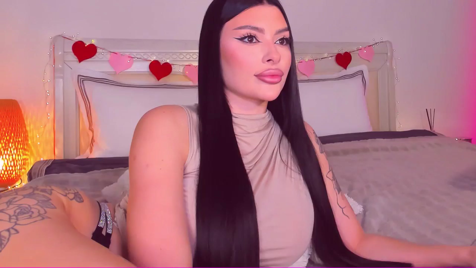 Gallery image thumbnail from Mary_Harris_'s myfreecams stream on, 02/26/2025, 20:31 image 4 of 20