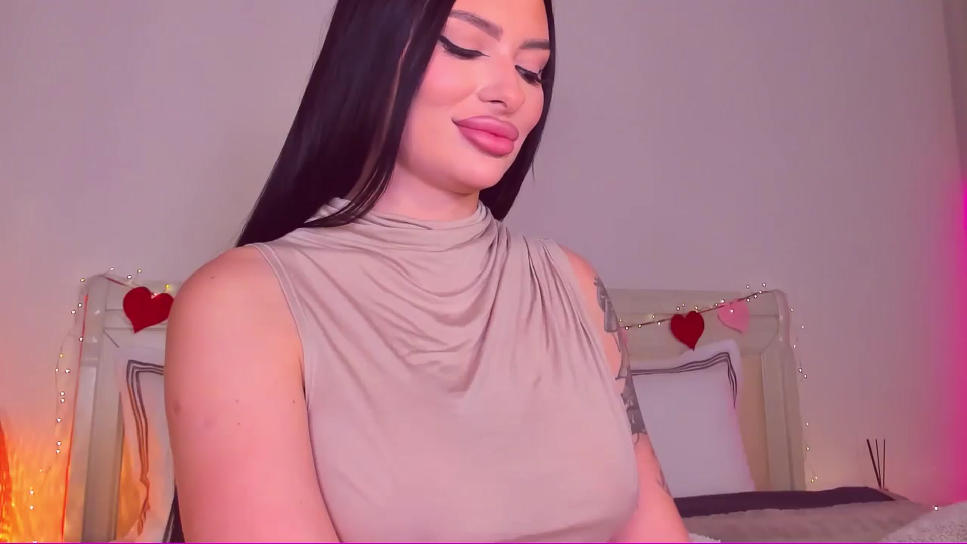 Gallery image thumbnail from Mary_Harris_'s myfreecams stream on, 02/26/2025, 21:50 image 7 of 20