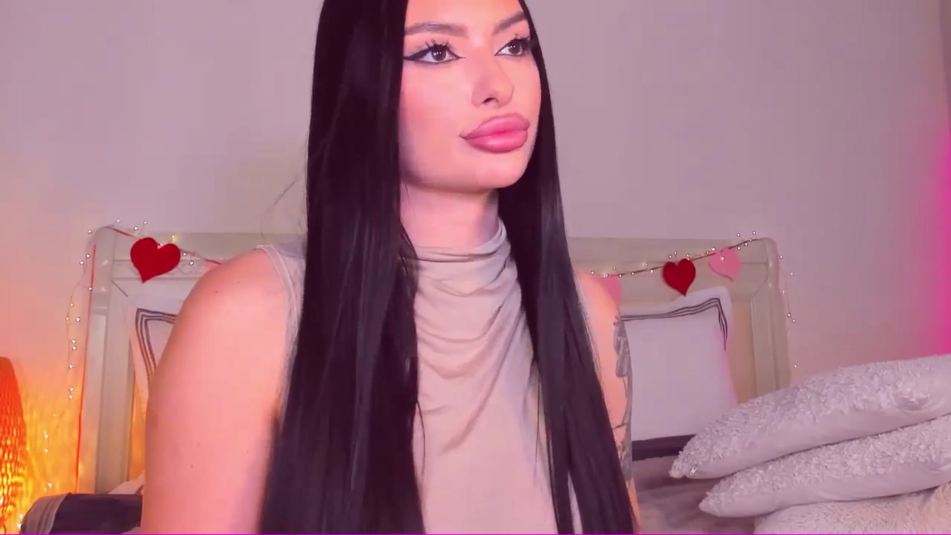 Gallery image thumbnail from Mary_Harris_'s myfreecams stream on, 02/26/2025, 22:49 image 8 of 20