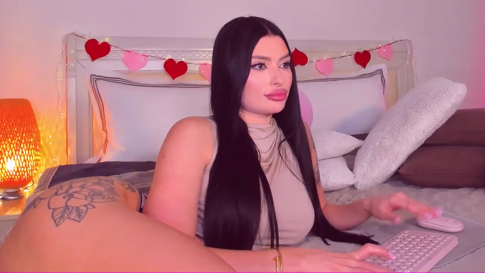 Gallery image thumbnail from Mary_Harris_'s myfreecams stream on, 02/27/2025, 03:50 image 3 of 20