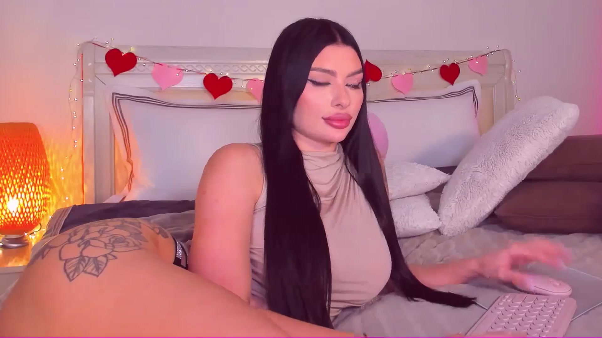 Gallery image thumbnail from Mary_Harris_'s myfreecams stream on, 02/27/2025, 03:50 image 2 of 20