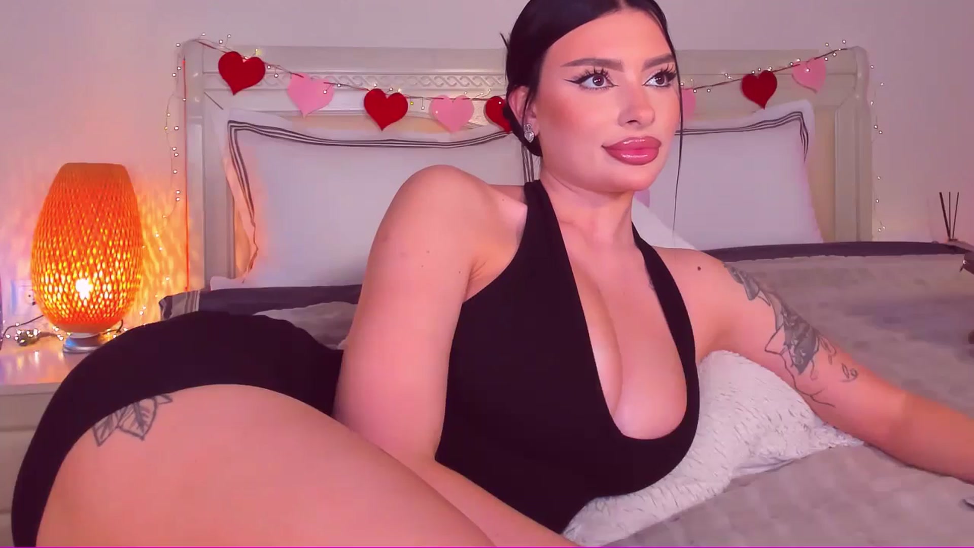 Gallery image thumbnail from Mary_Harris_'s myfreecams stream on, 03/01/2025, 14:35 image 6 of 20