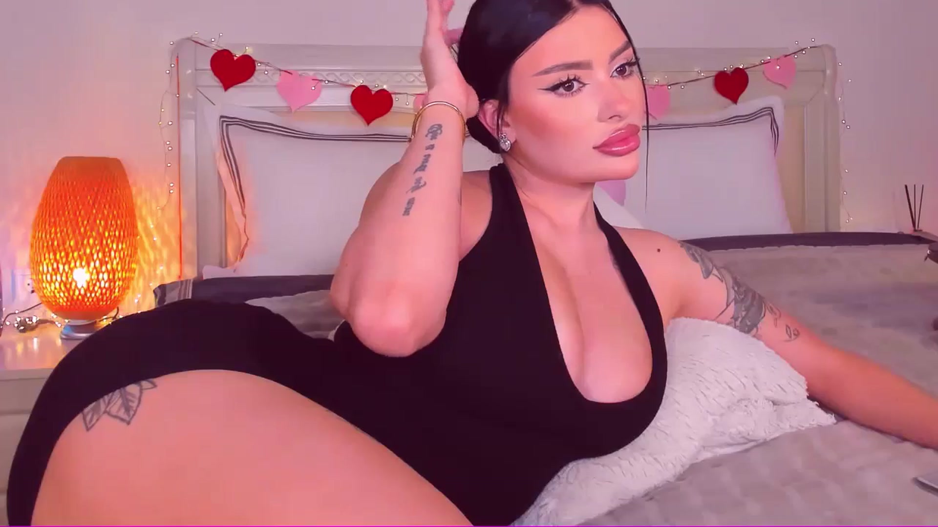 Gallery image thumbnail from Mary_Harris_'s myfreecams stream on, 03/01/2025, 14:35 image 2 of 20
