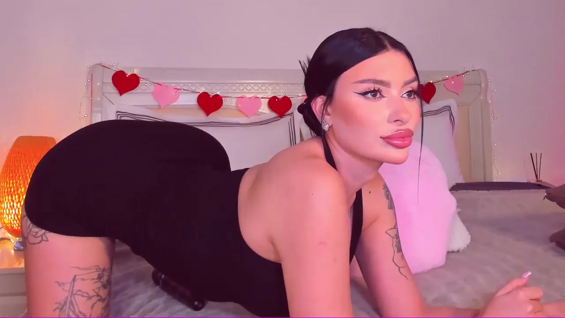 Gallery image thumbnail from Mary_Harris_'s myfreecams stream on, 03/01/2025, 15:03 image 6 of 20