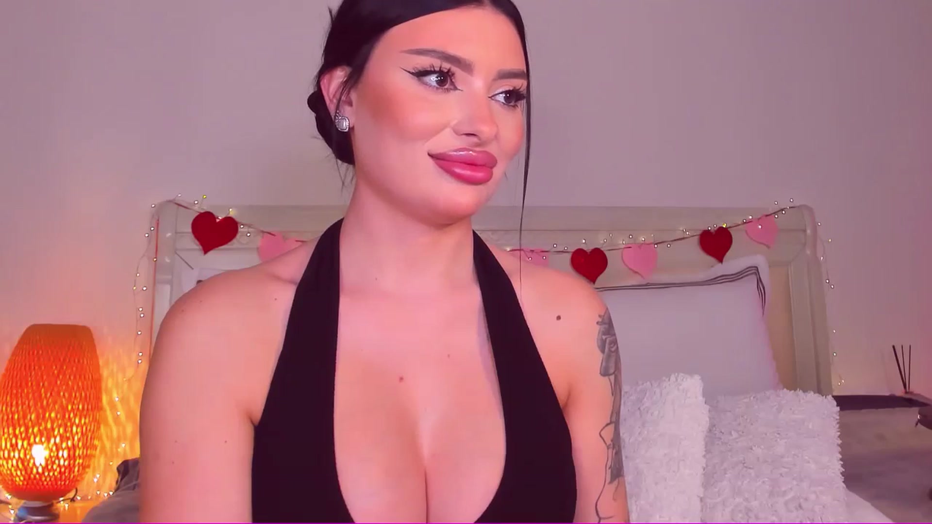 Gallery image thumbnail from Mary_Harris_'s myfreecams stream on, 03/01/2025, 16:37 image 17 of 20