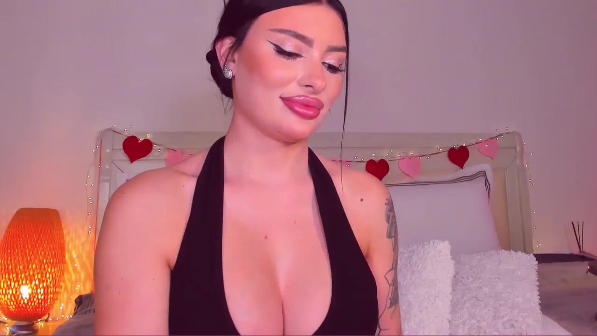 Gallery image thumbnail from Mary_Harris_'s myfreecams stream on, 03/01/2025, 16:37 image 16 of 20
