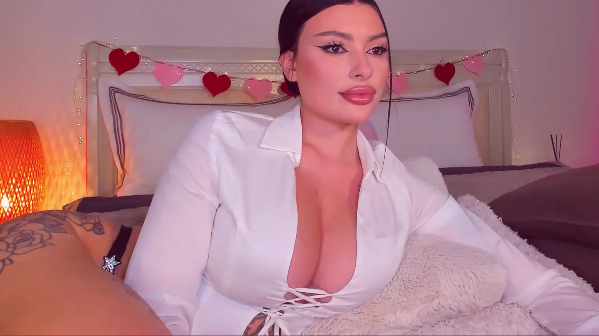 Gallery image thumbnail from Mary_Harris_'s myfreecams stream on, 03/02/2025, 17:34 image 12 of 20