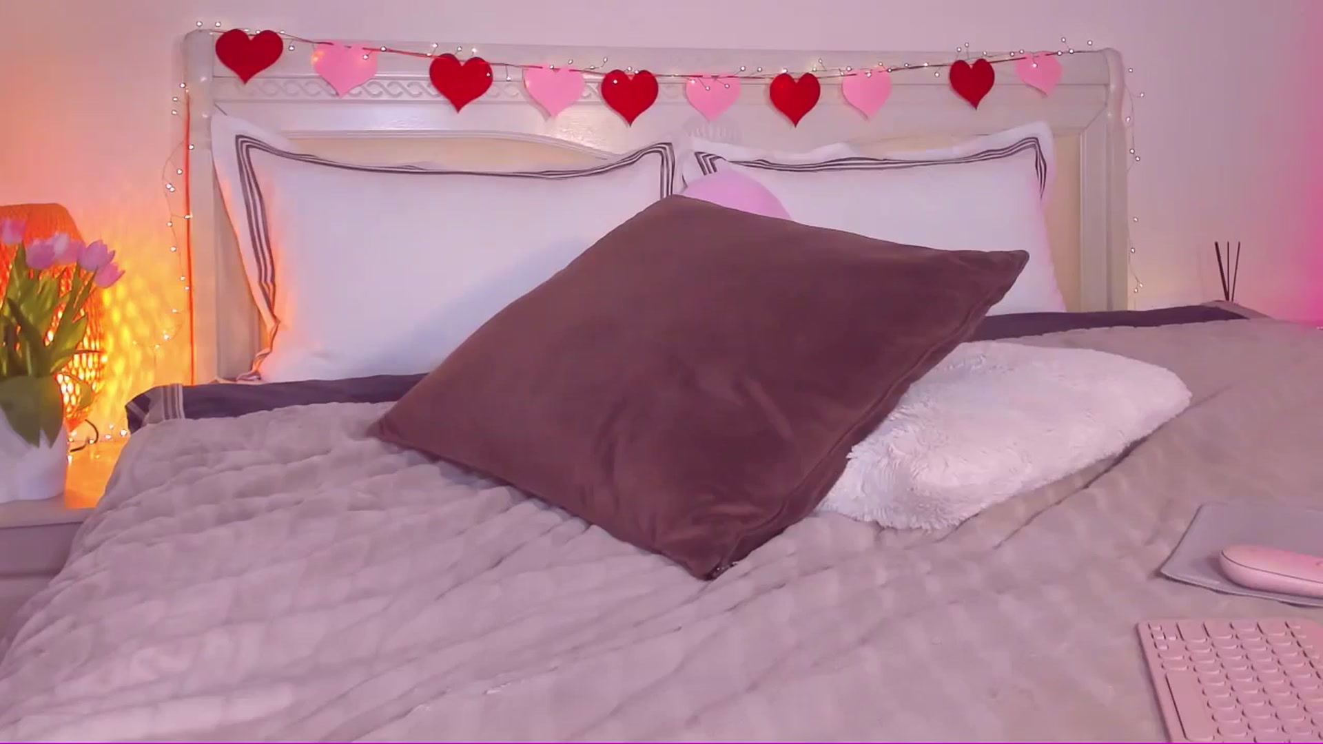 Gallery image thumbnail from Mary_Harris_'s myfreecams stream on, 03/04/2025, 06:30 image 13 of 20