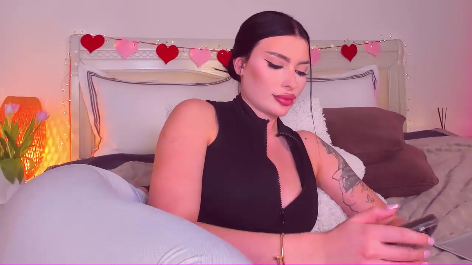 Gallery image thumbnail from Mary_Harris_'s myfreecams stream on, 03/04/2025, 11:24 image 11 of 20