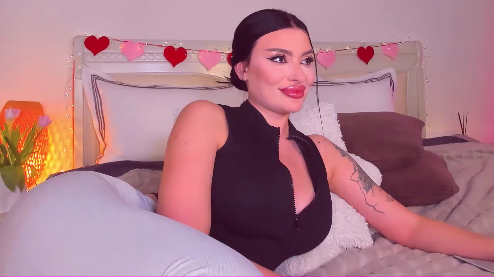 Gallery image thumbnail from Mary_Harris_'s myfreecams stream on, 03/04/2025, 11:24 image 7 of 20