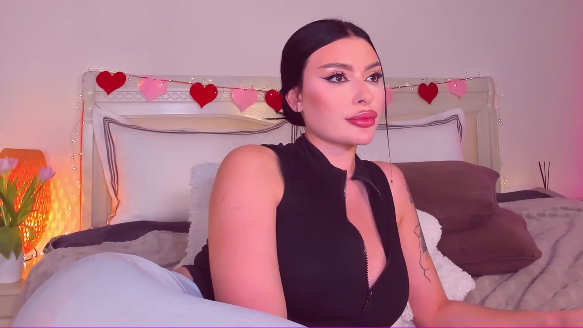 Gallery image thumbnail from Mary_Harris_'s myfreecams stream on, 03/04/2025, 11:24 image 15 of 20