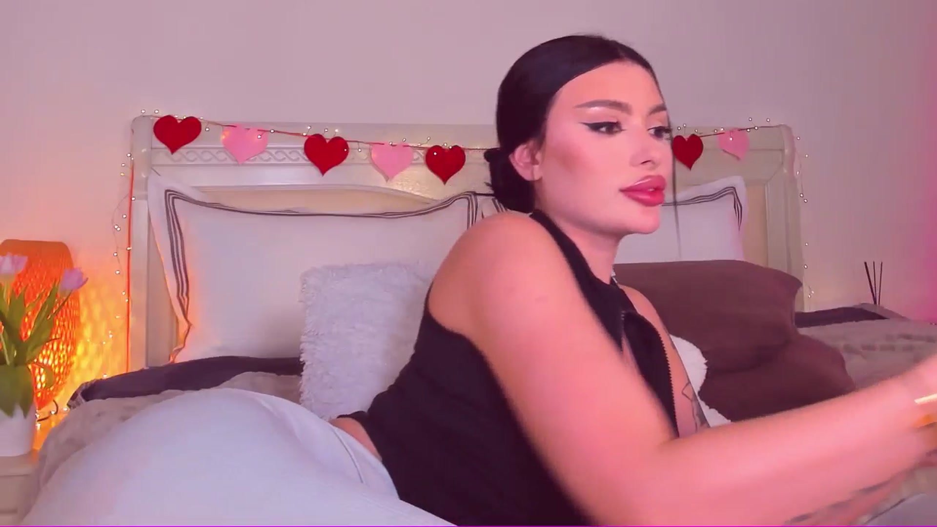 Gallery image thumbnail from Mary_Harris_'s myfreecams stream on, 03/04/2025, 11:24 image 19 of 20
