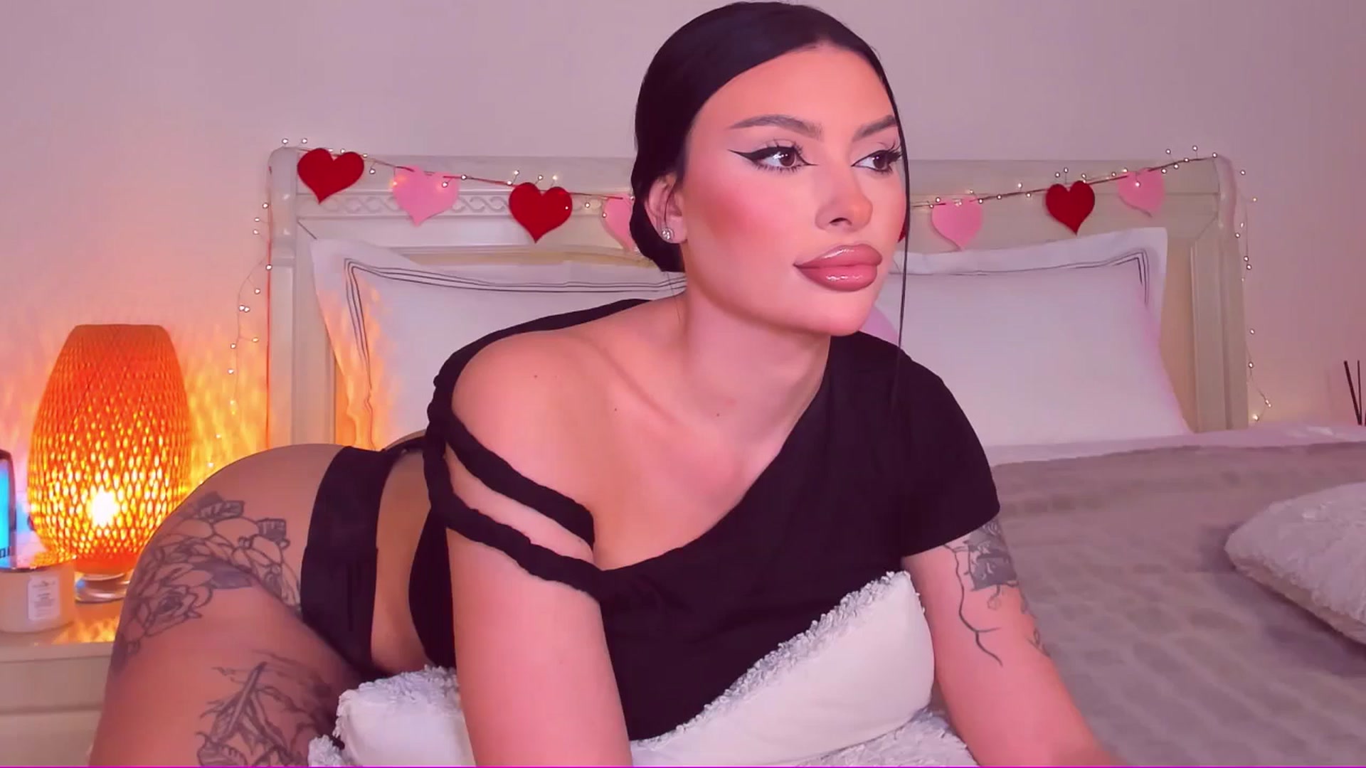 Gallery image thumbnail from Mary_Harris_'s myfreecams stream on, 03/06/2025, 03:32 image 5 of 20