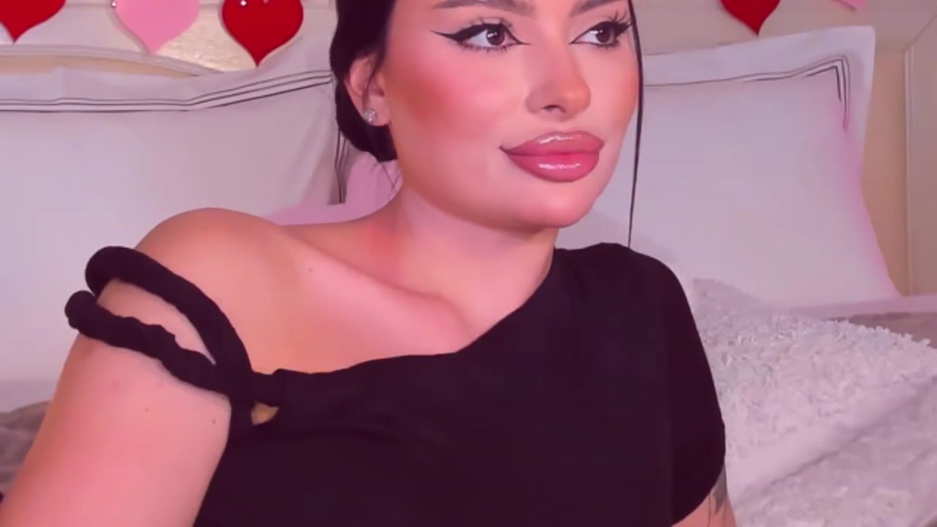 Gallery image thumbnail from Mary_Harris_'s myfreecams stream on, 03/06/2025, 06:25 image 18 of 20