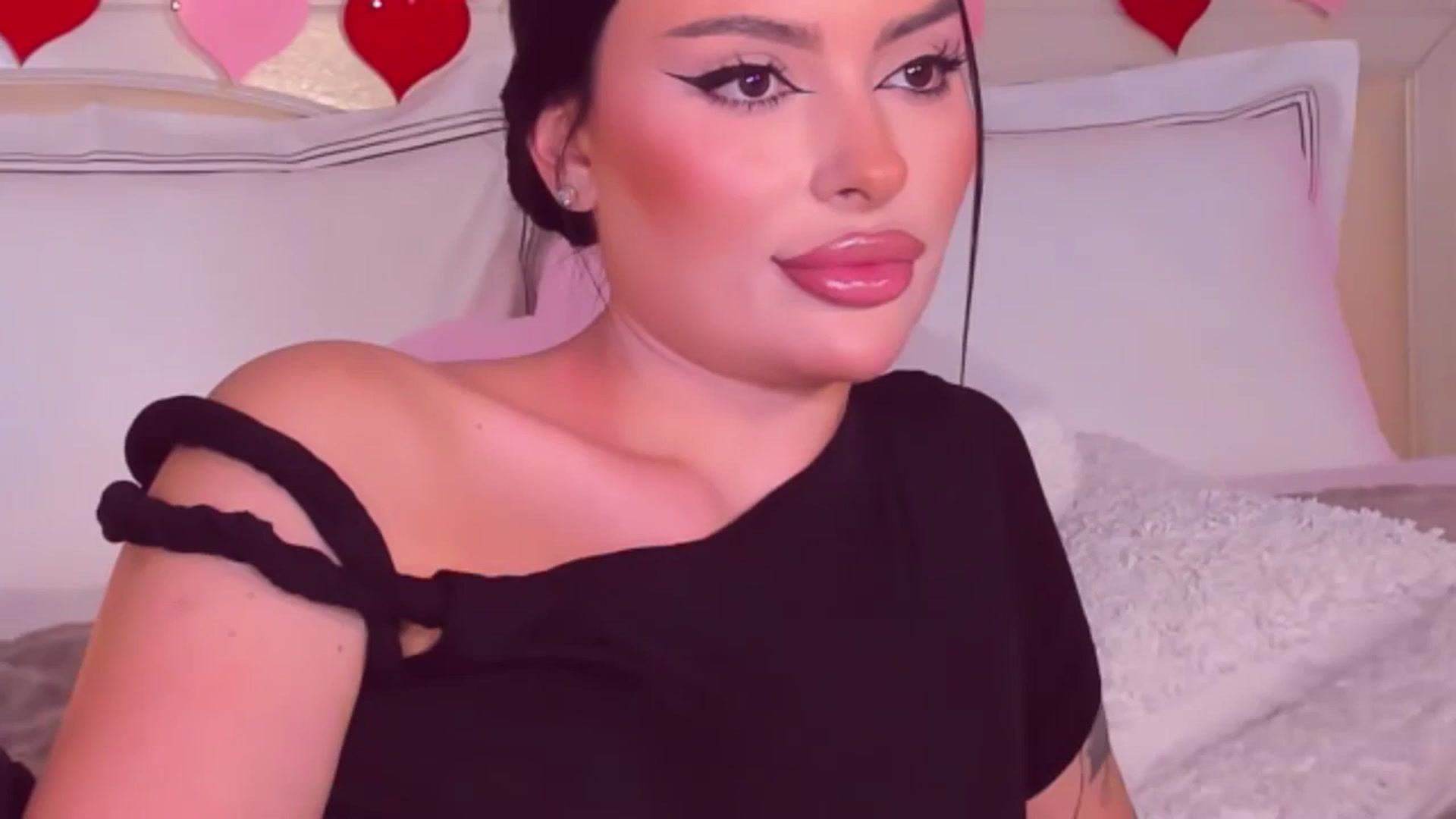 Gallery image thumbnail from Mary_Harris_'s myfreecams stream on, 03/06/2025, 06:25 image 16 of 20