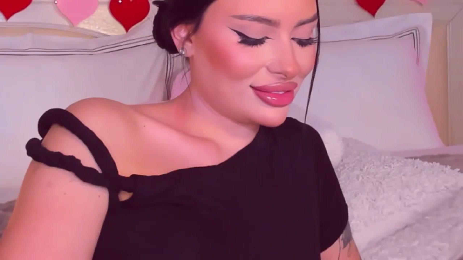 Gallery image thumbnail from Mary_Harris_'s myfreecams stream on, 03/06/2025, 06:25 image 20 of 20