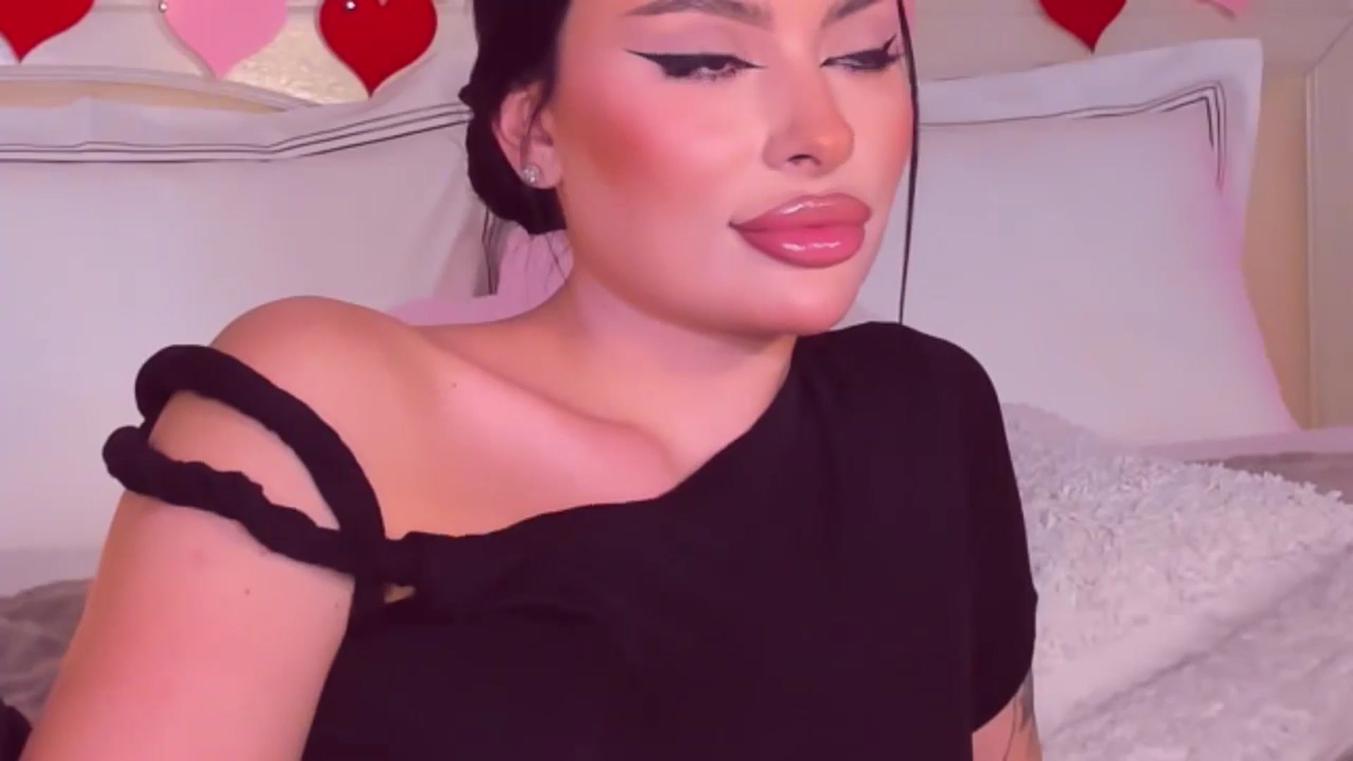 Gallery image thumbnail from Mary_Harris_'s myfreecams stream on, 03/06/2025, 06:25 image 14 of 20