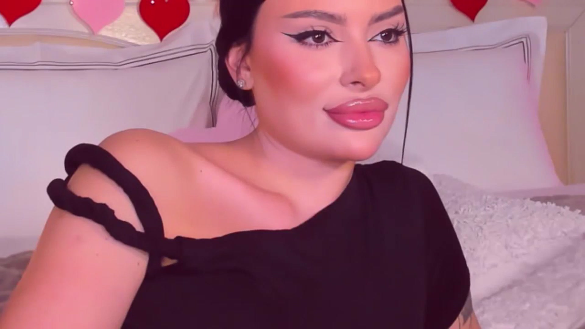 Gallery image thumbnail from Mary_Harris_'s myfreecams stream on, 03/06/2025, 06:25 image 10 of 20