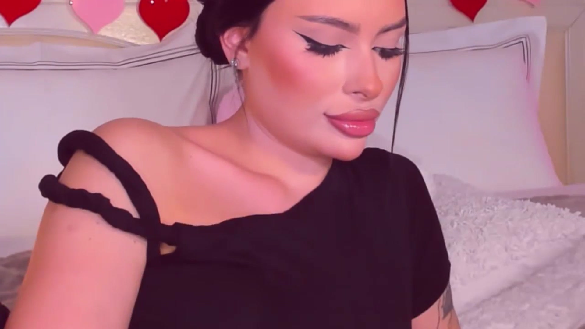 Gallery image thumbnail from Mary_Harris_'s myfreecams stream on, 03/06/2025, 06:25 image 2 of 20