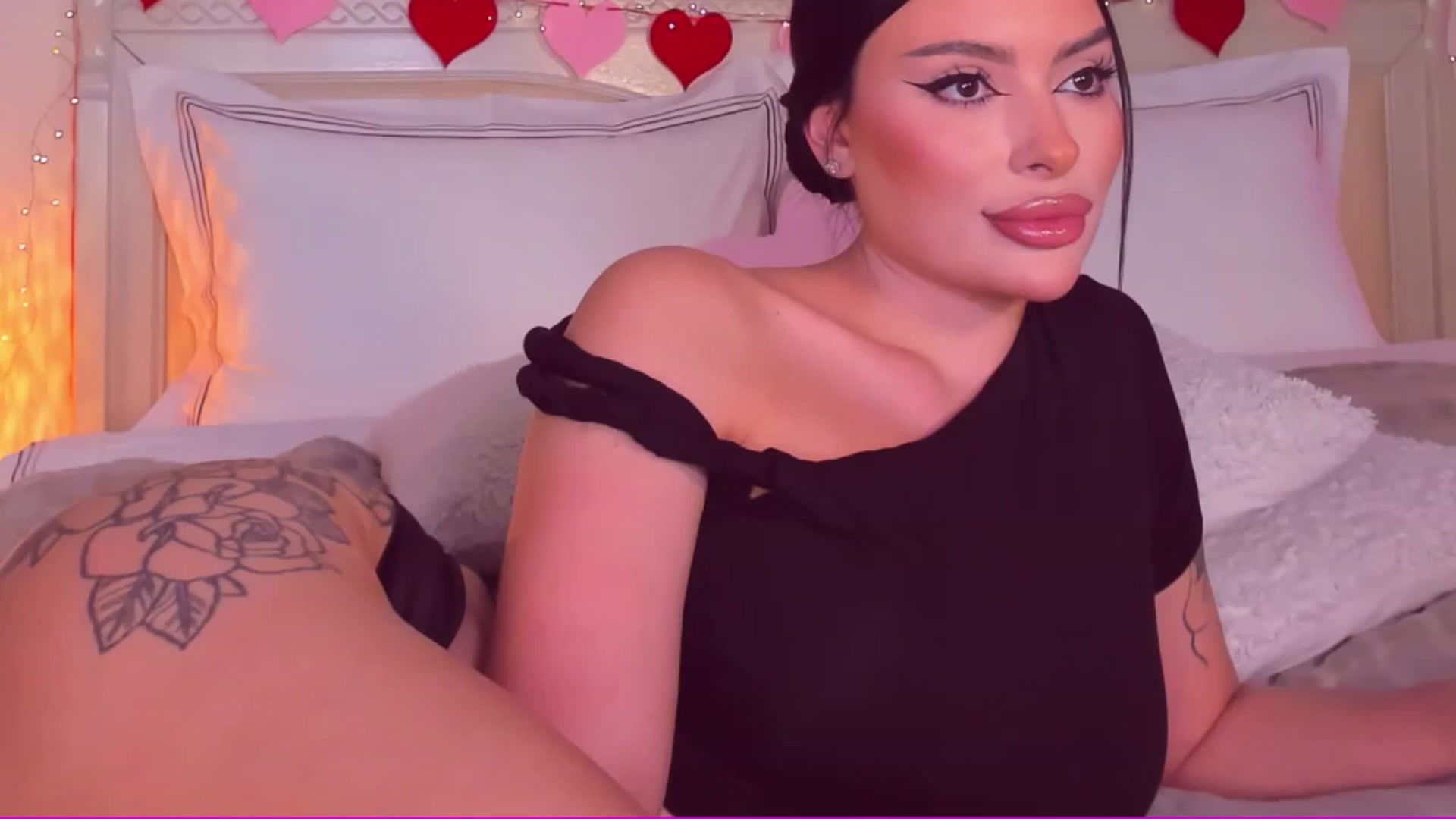 Gallery image thumbnail from Mary_Harris_'s myfreecams stream on, 03/06/2025, 07:35 image 2 of 20