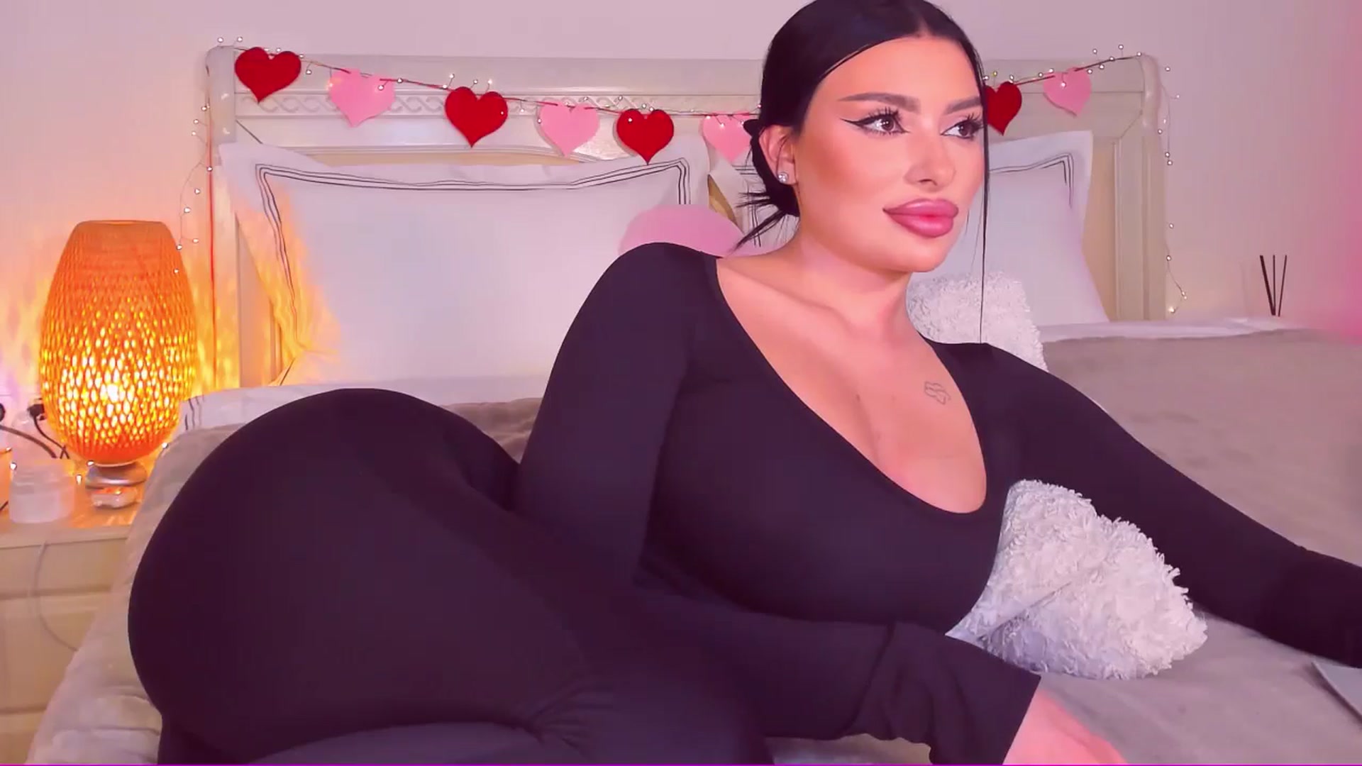 Gallery image thumbnail from Mary_Harris_'s myfreecams stream on, 03/09/2025, 13:42 image 7 of 20