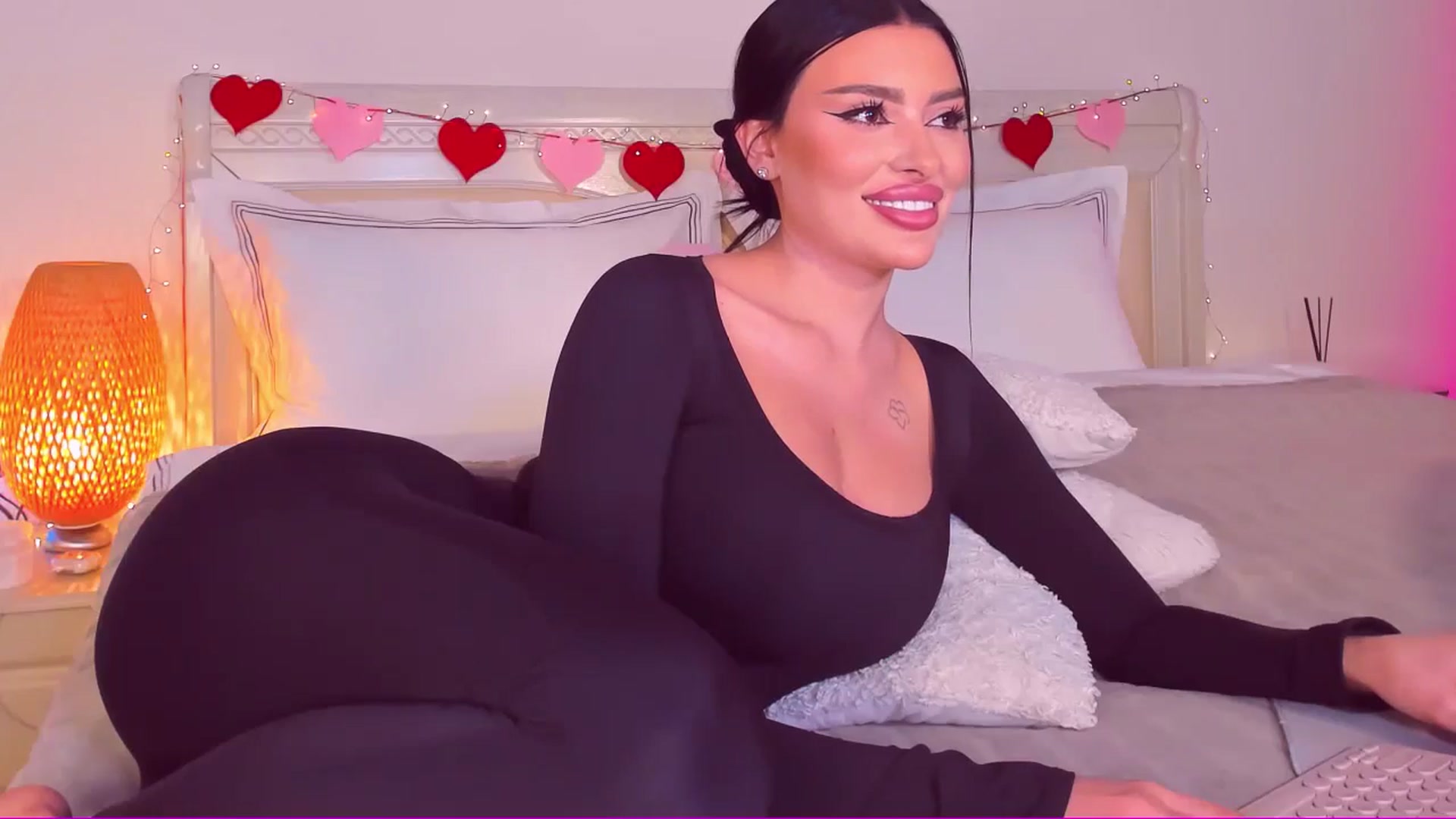Gallery image thumbnail from Mary_Harris_'s myfreecams stream on, 03/09/2025, 14:59 image 18 of 20