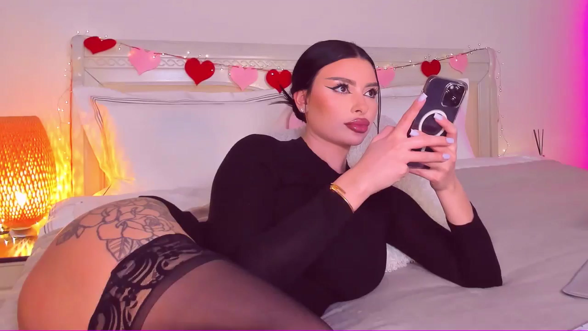Gallery image thumbnail from Mary_Harris_'s myfreecams stream on, 03/13/2025, 23:24 image 14 of 20