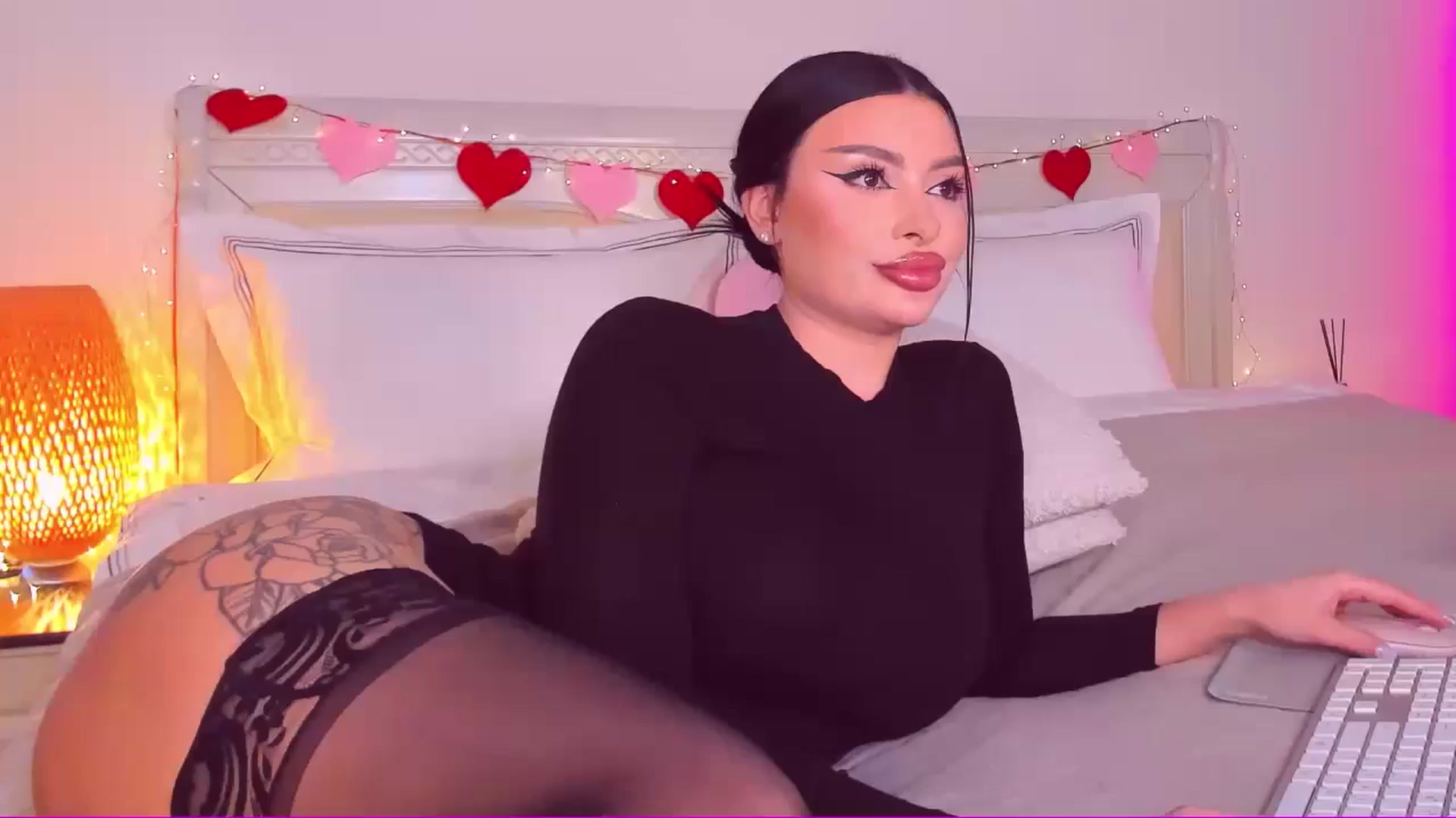 Gallery image thumbnail from Mary_Harris_'s myfreecams stream on, 03/13/2025, 23:46 image 13 of 20