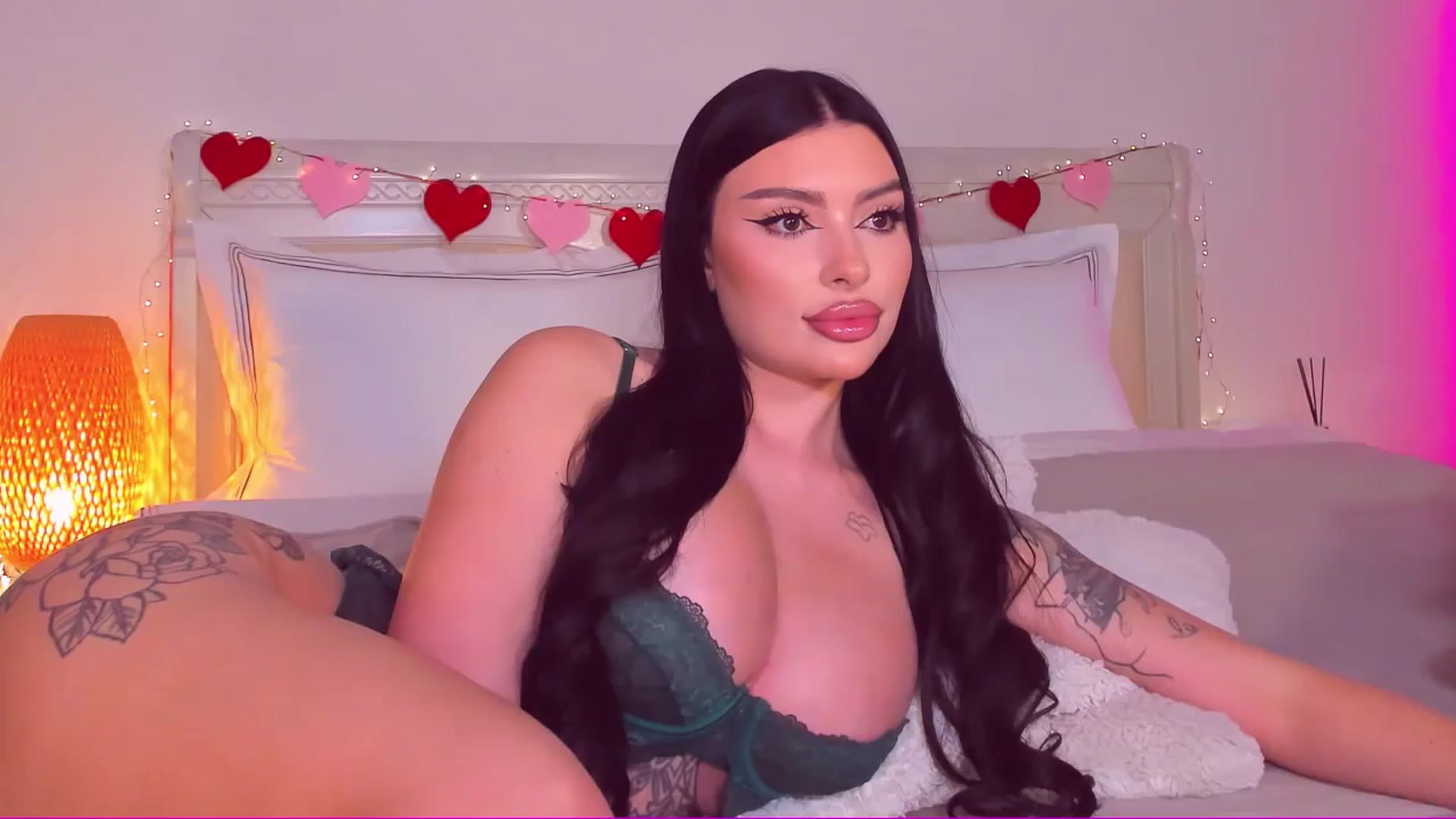 Gallery image thumbnail from Mary_Harris_'s myfreecams stream on, 03/14/2025, 18:10 image 1 of 20