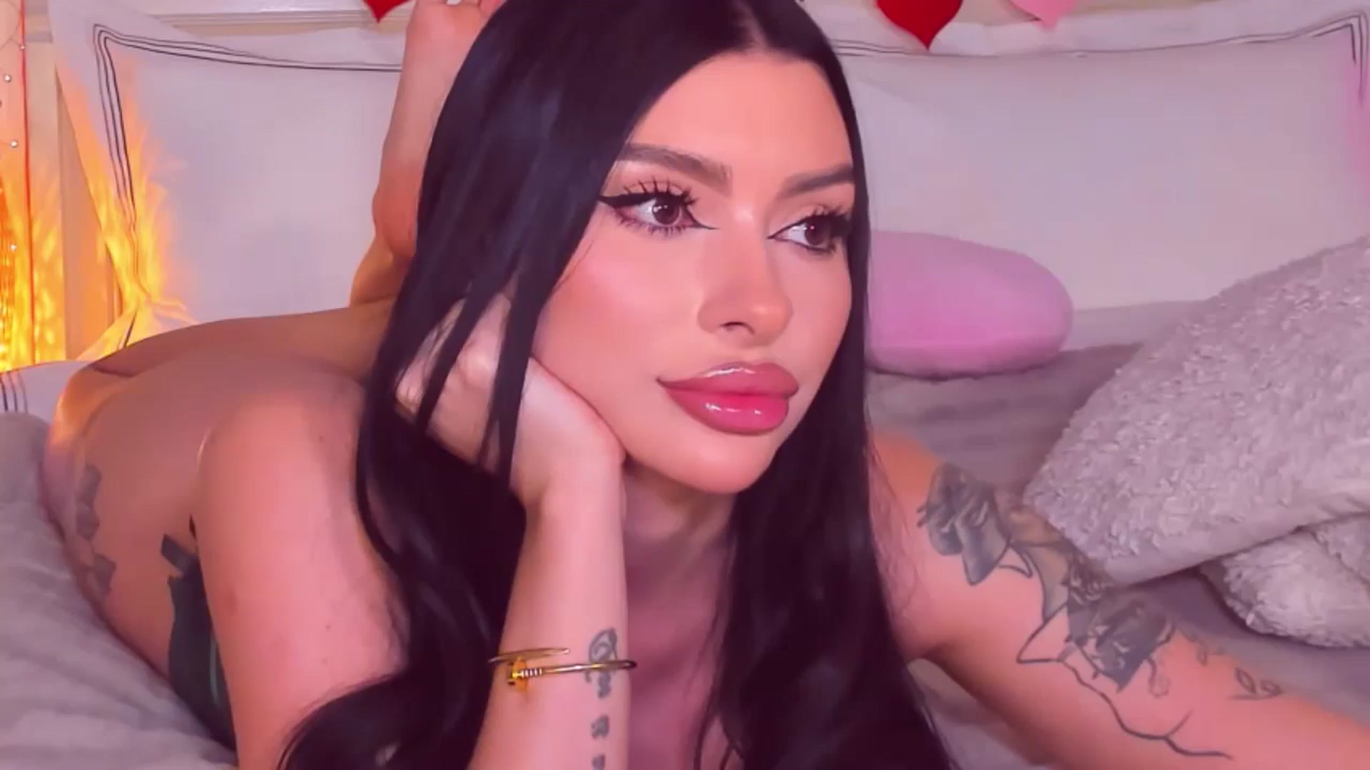 Gallery image thumbnail from Mary_Harris_'s myfreecams stream on, 03/14/2025, 18:40 image 12 of 20
