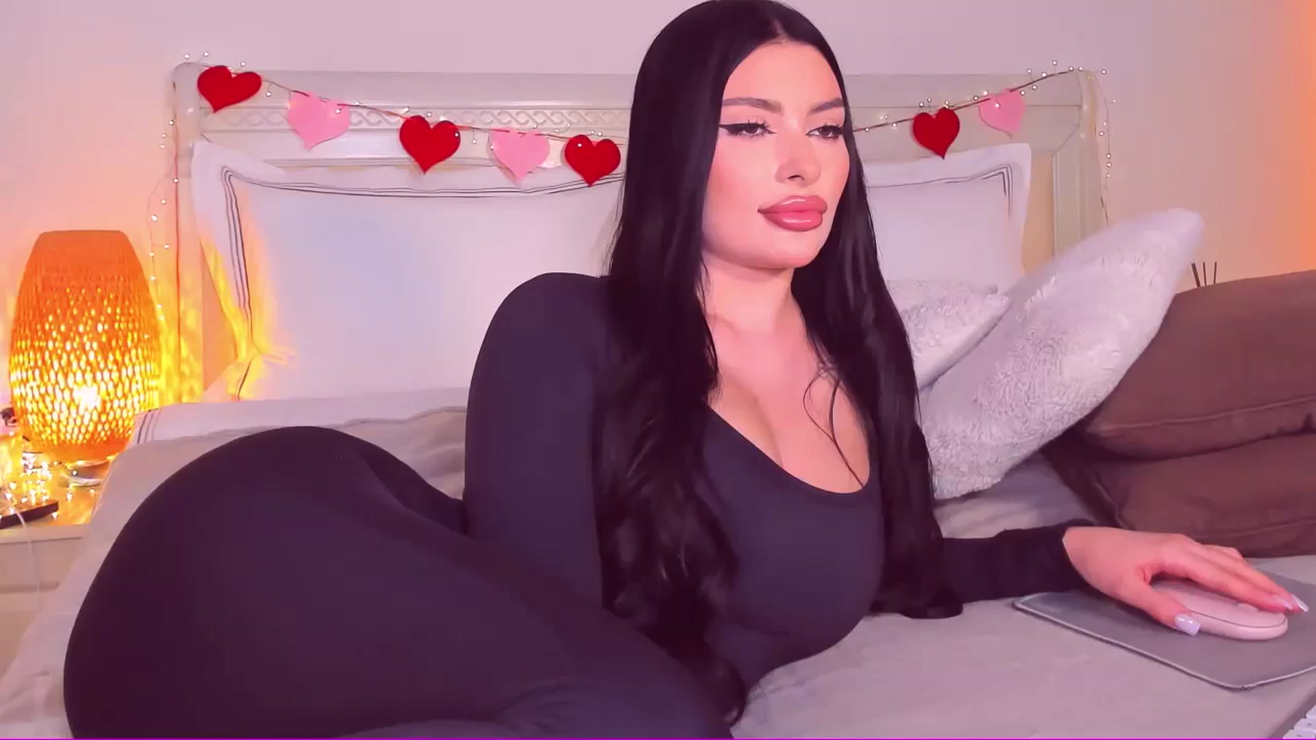 Gallery image thumbnail from Mary_Harris_'s myfreecams stream on, 03/15/2025, 17:08 image 2 of 20