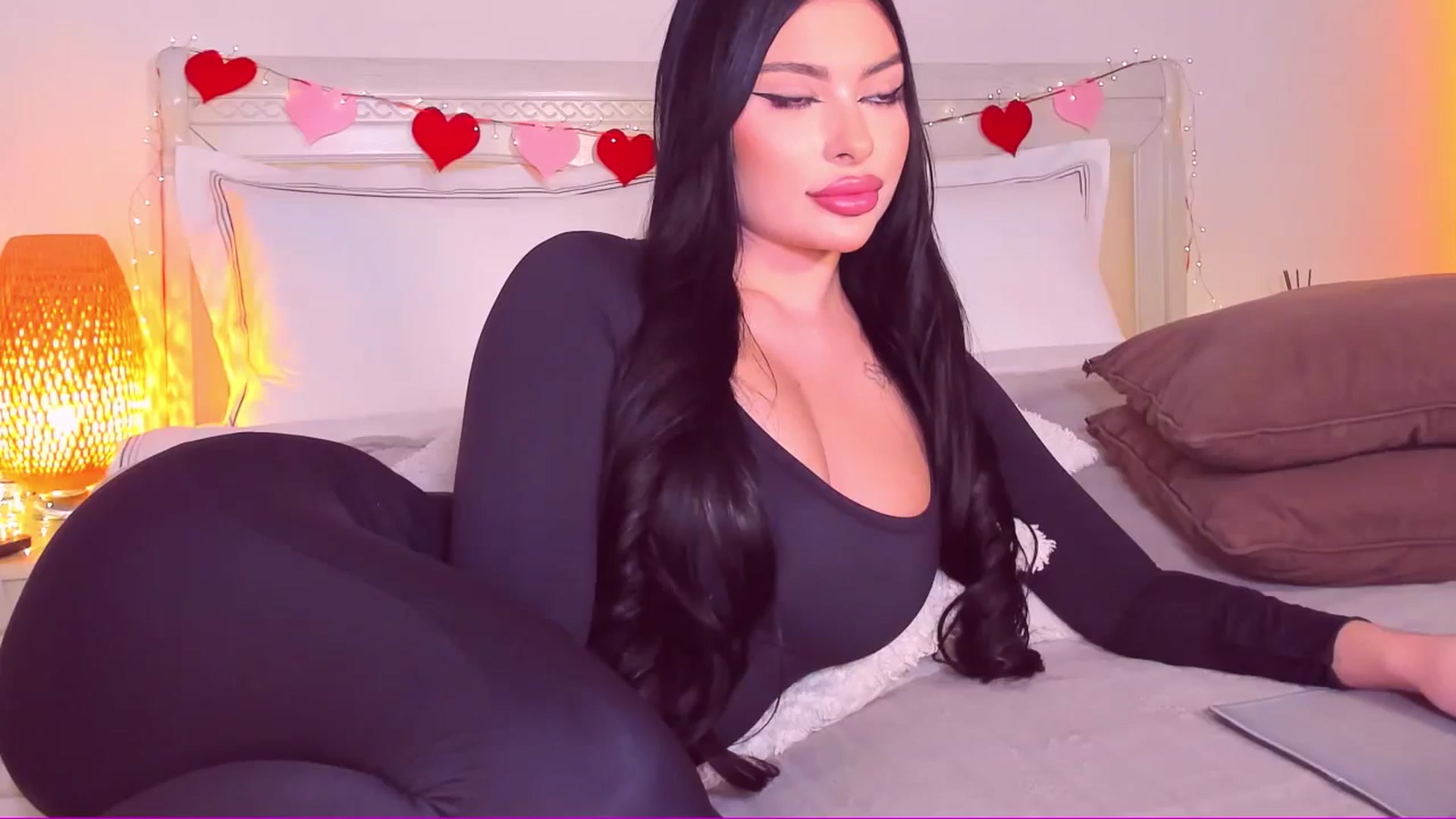 Gallery image thumbnail from Mary_Harris_'s myfreecams stream on, 03/15/2025, 18:04 image 1 of 20
