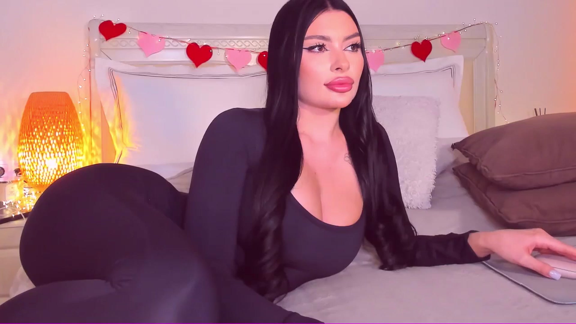 Gallery image thumbnail from Mary_Harris_'s myfreecams stream on, 03/15/2025, 18:04 image 20 of 20