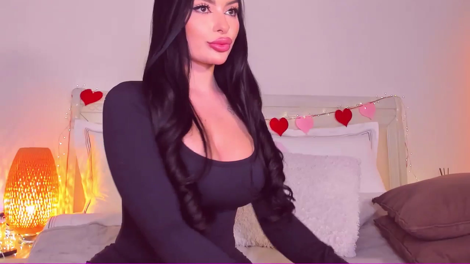 Gallery image thumbnail from Mary_Harris_'s myfreecams stream on, 03/15/2025, 18:04 image 15 of 20
