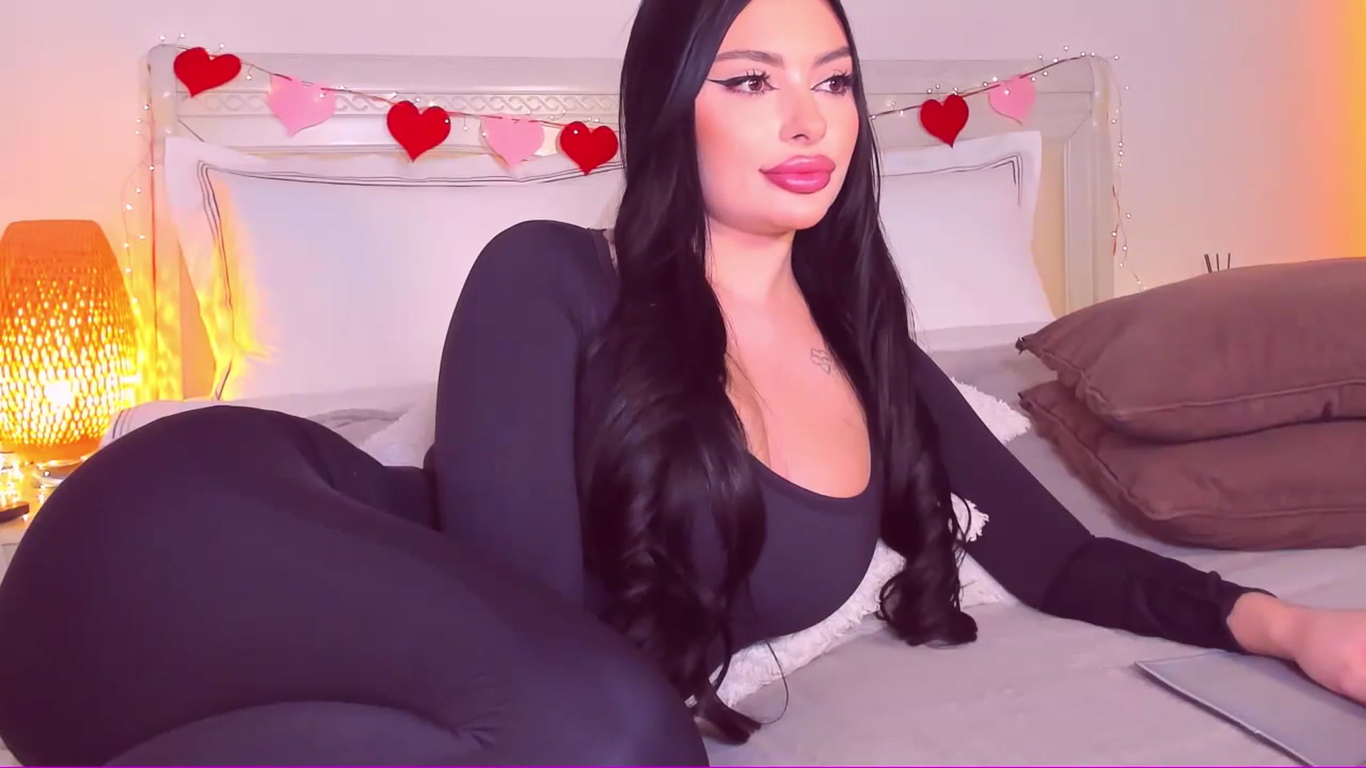 Gallery image thumbnail from Mary_Harris_'s myfreecams stream on, 03/15/2025, 18:04 image 4 of 20